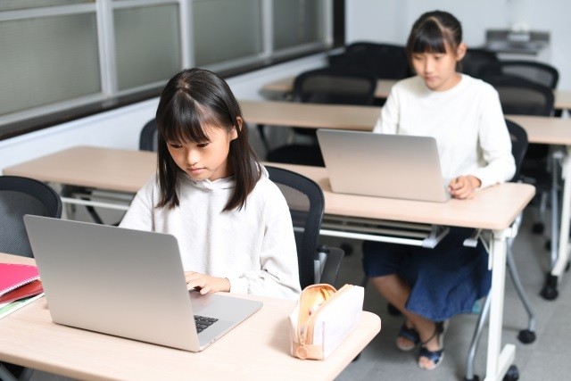 教室でPCを使う