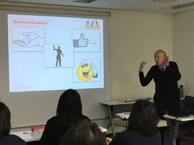 小学校での英語教育