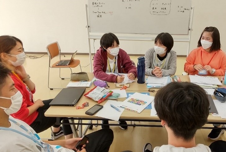 SDGsキャンプ話し合い