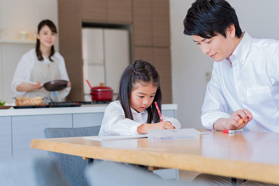 リビングで学習すべき は間違い 学習パターンで考えよう 話題の リビング学習 成功のコツは 朝日新聞edua