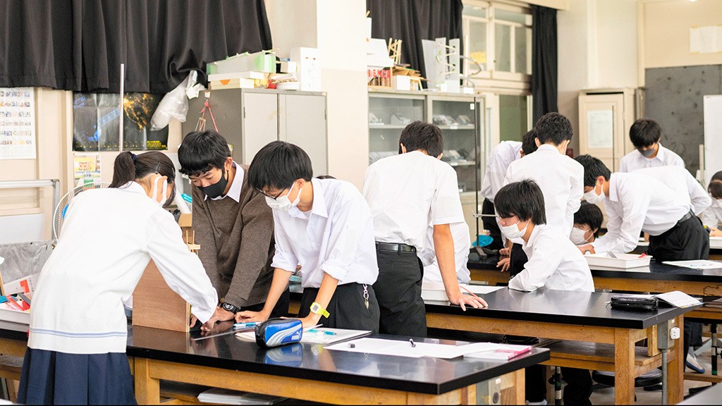 重点校②横浜翠嵐◇「県民から負託」進学指導に力、変わる校風|公立高