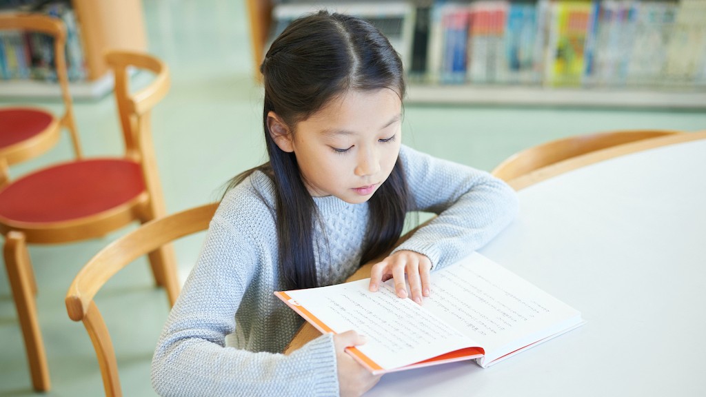 英語学習を楽しく！ レベル別・原書で読みたい海外文学 洋書担当者に